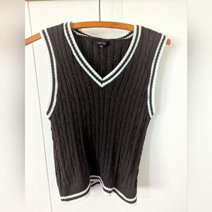 Super Cute Vest Top Turn an Outfit Out With This Vintage Addition